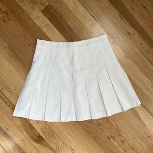 Aritzia Sunday Best White Pleated Mini Skirt